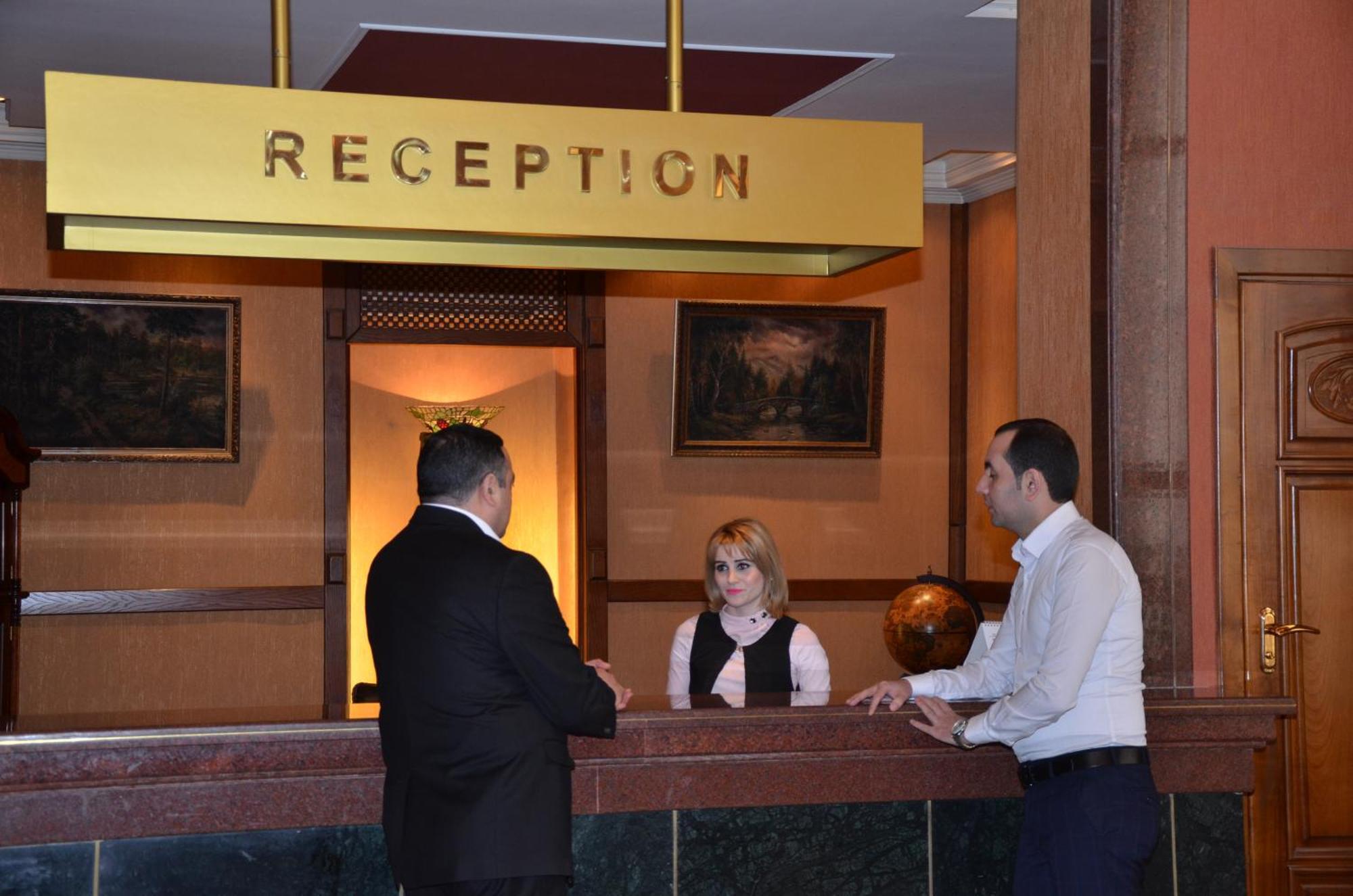 Ganja Hotel Экстерьер фото